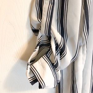 Boyfriend style white/blue blouse